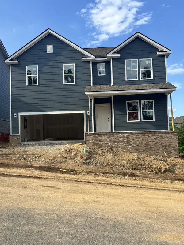 482 Jet Stream Dr, La Vergne, TN 37086