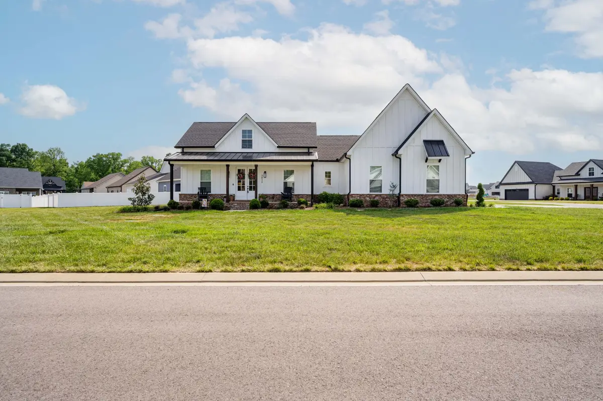 3011 Bootknife Dr, Bell Buckle, TN 37020 - #1