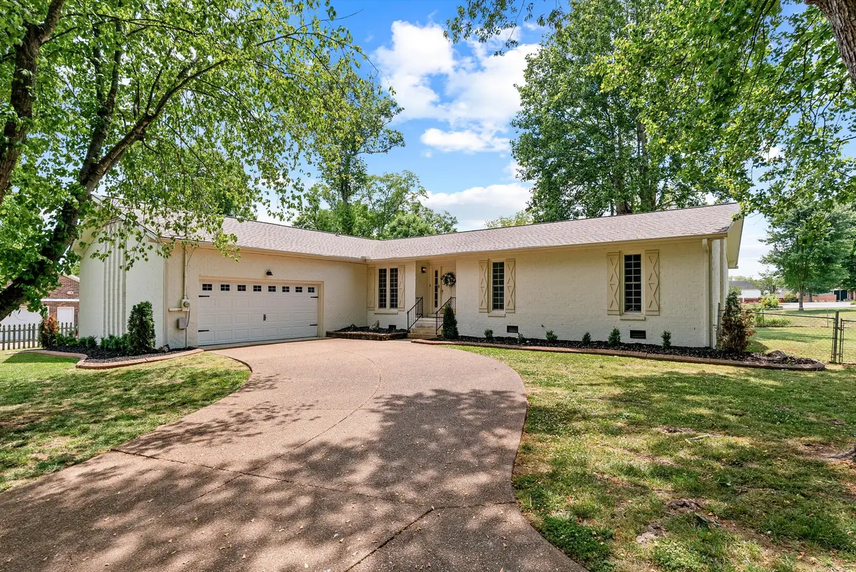 1427 Harris St, Columbia, TN 38401 - #1