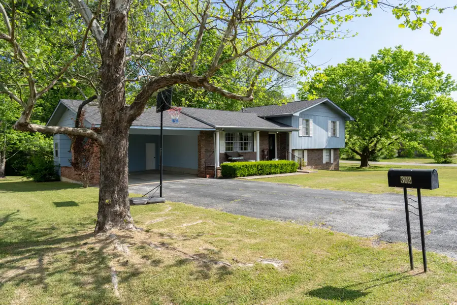302 Johnson Street, La Fayette, GA 30728 - #2