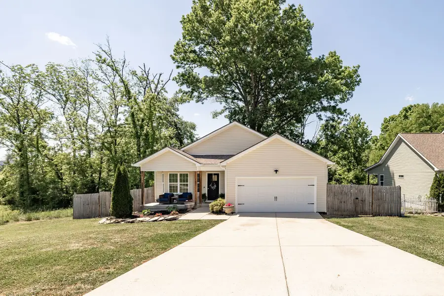 1305 Park Mere Dr, Columbia, TN 38401 - #2