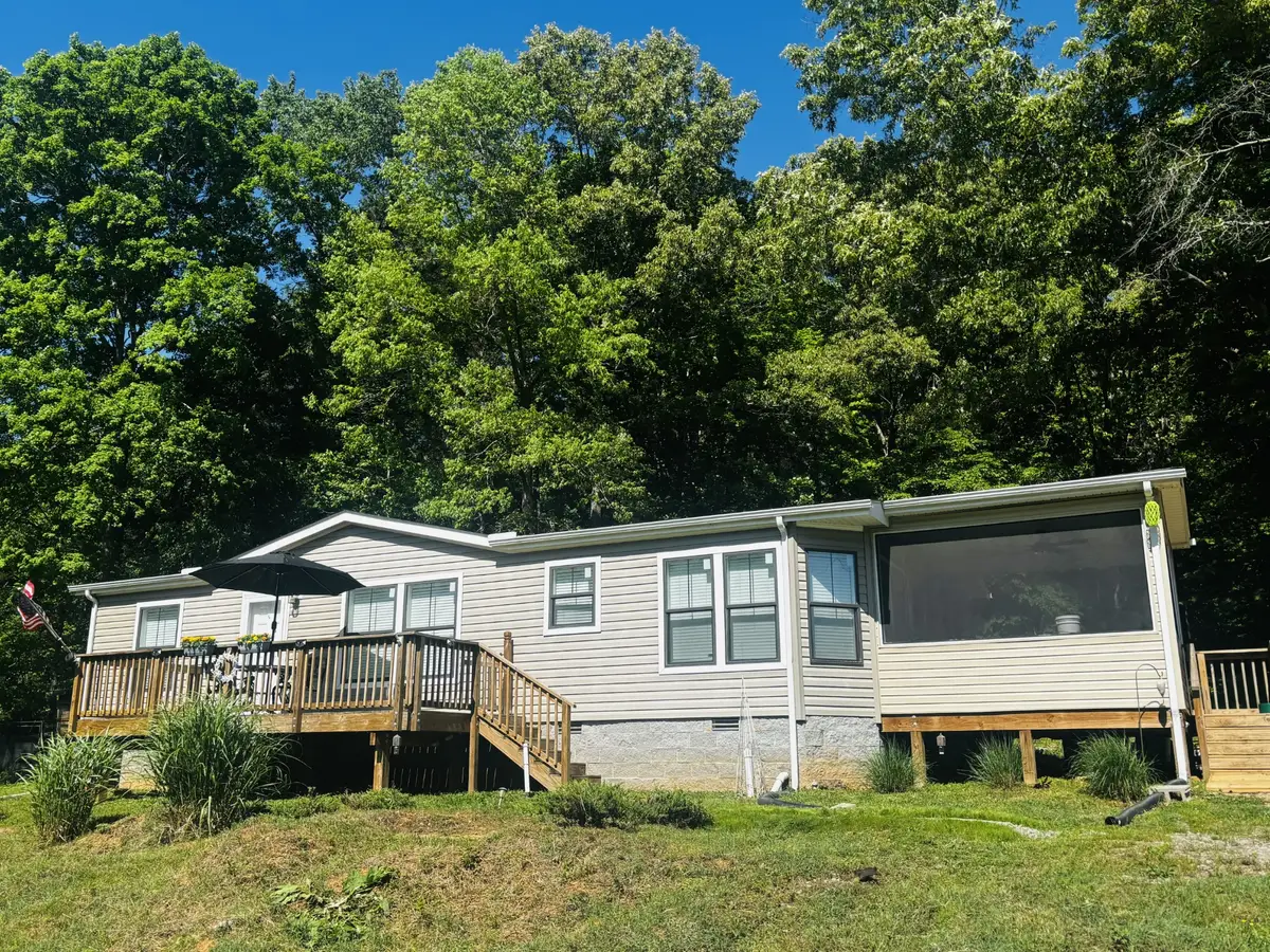 3688 Moore Hollow Rd, Woodlawn, TN 37191 - #1