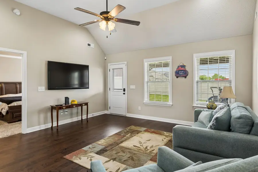 7706 Alameda Dr, Murfreesboro, TN 37127 - #3