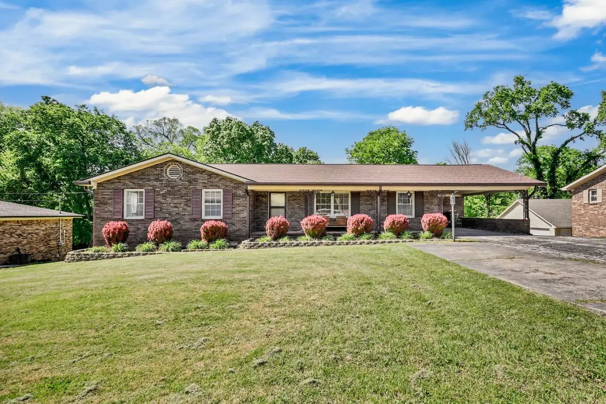 326 Donna Dr, Hopkinsville, KY 42240 - #1