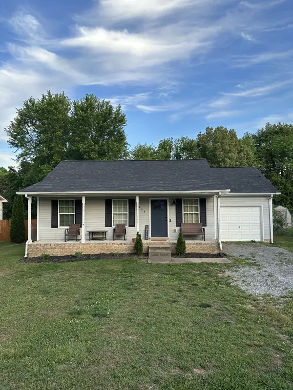 1809 Colt Dr, Clarksville, TN 37042