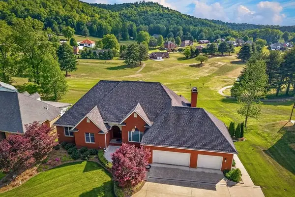 1651 N Plantation Dr, Cookeville, TN 38506