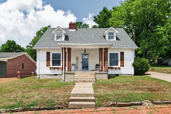 218 N 3rd St, Pulaski, TN 38478