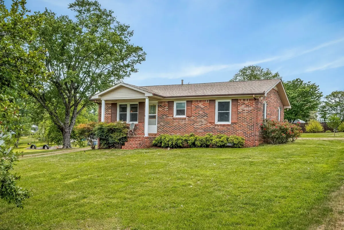 541 Cooper St, Smithville, TN 37166 - #1