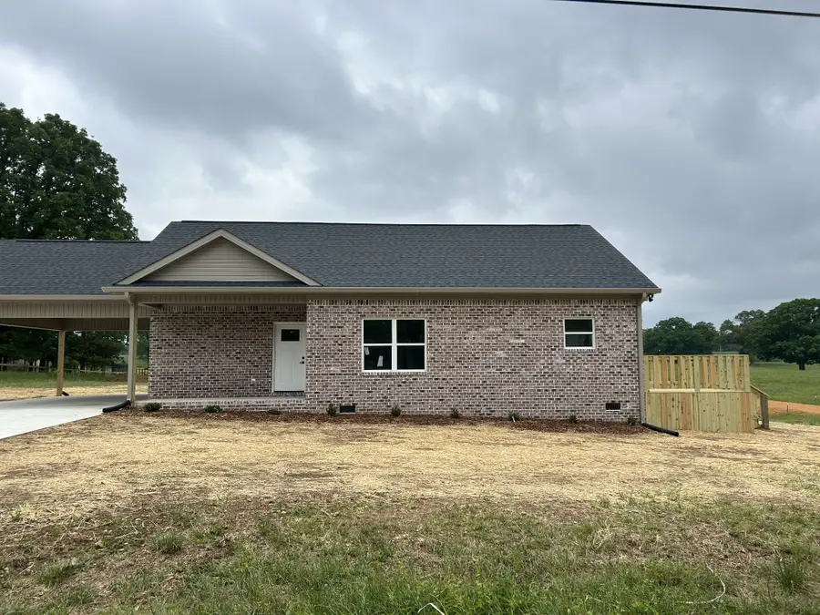 1116 Baker Ln, Lawrenceburg, TN 38464 - #2