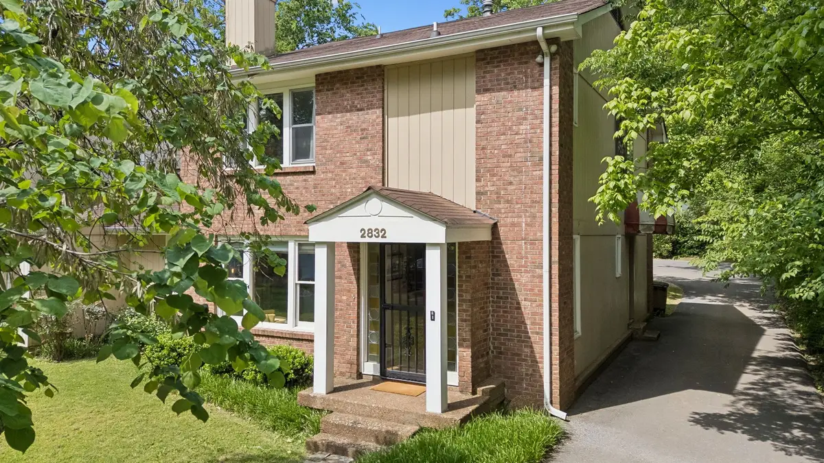 2832 Valley Rd, Nashville, TN 37215 - #1