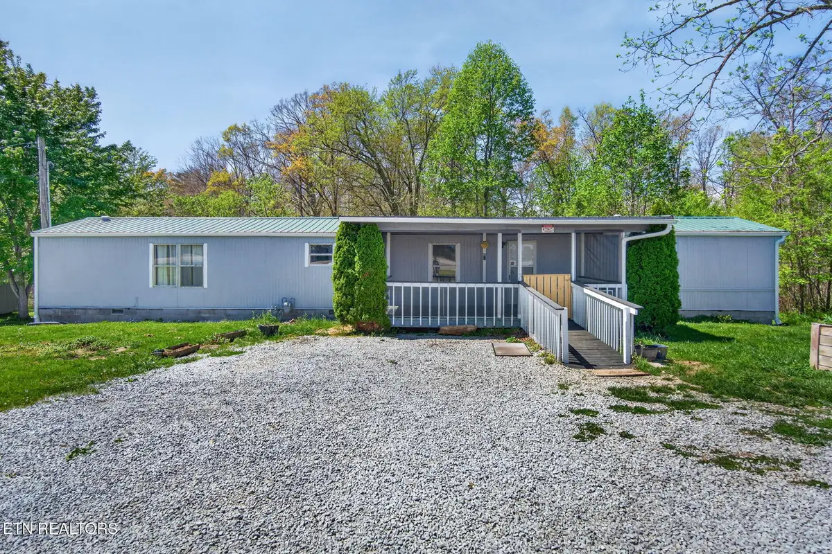 5959 Nashville Hwy, Deer Lodge, TN 37726 - #1