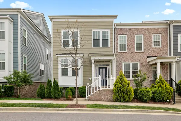 159 Burkitt Commons Ave, Nolensville, TN 37135