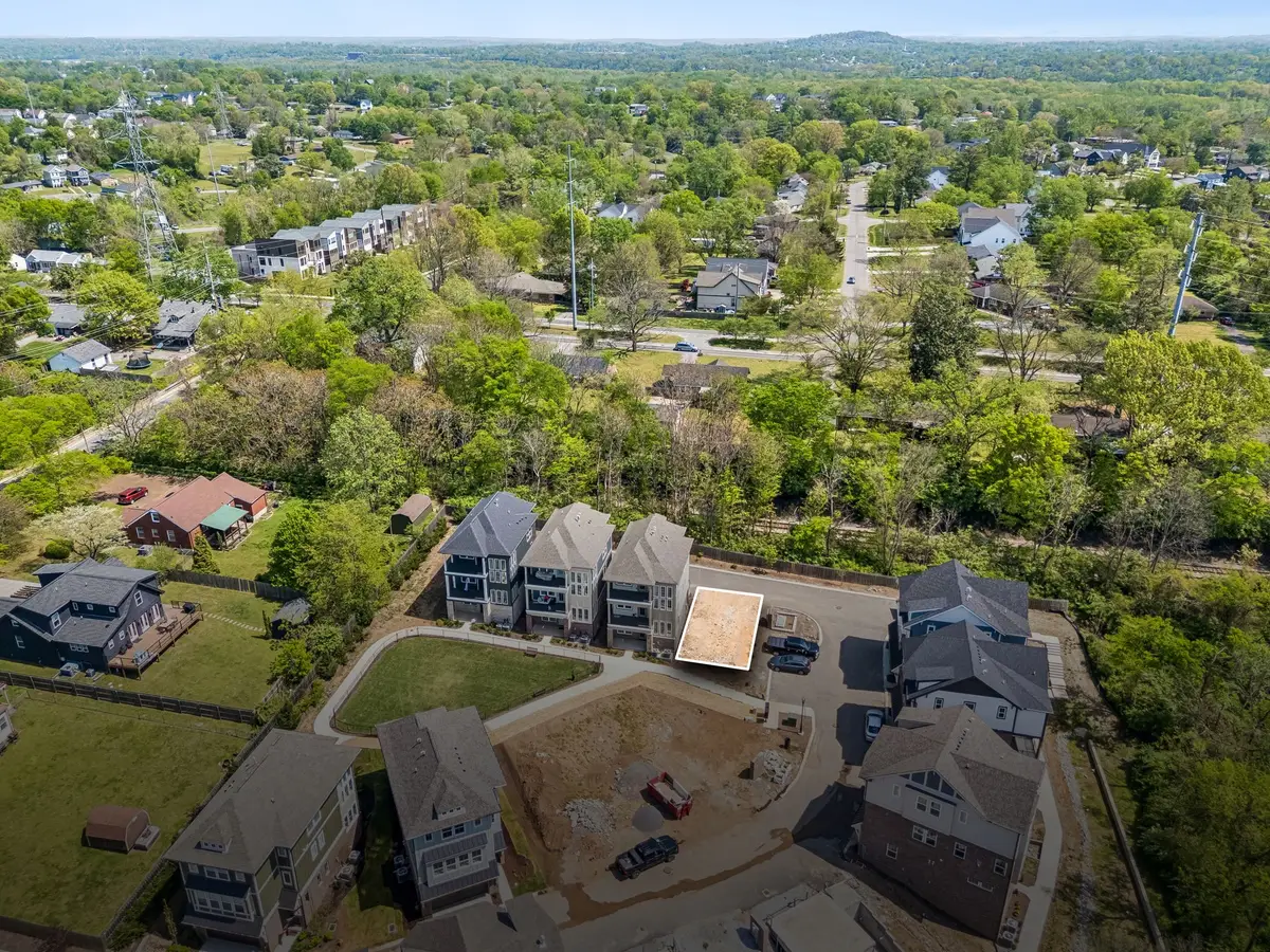 121 Honeywine St, Nashville, TN 37206 - #1