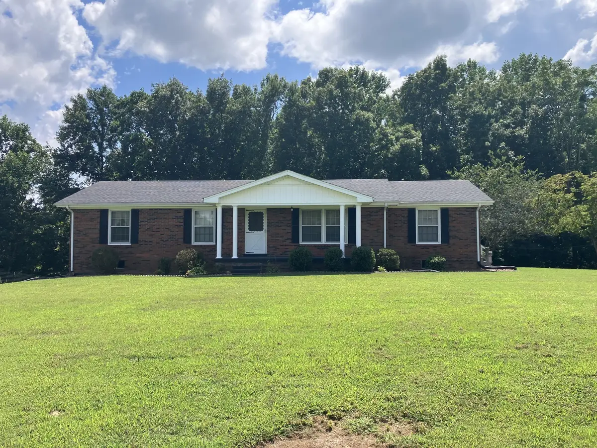 5279 Oak Grove Rd, Red Boiling Springs, TN 37150 - #1