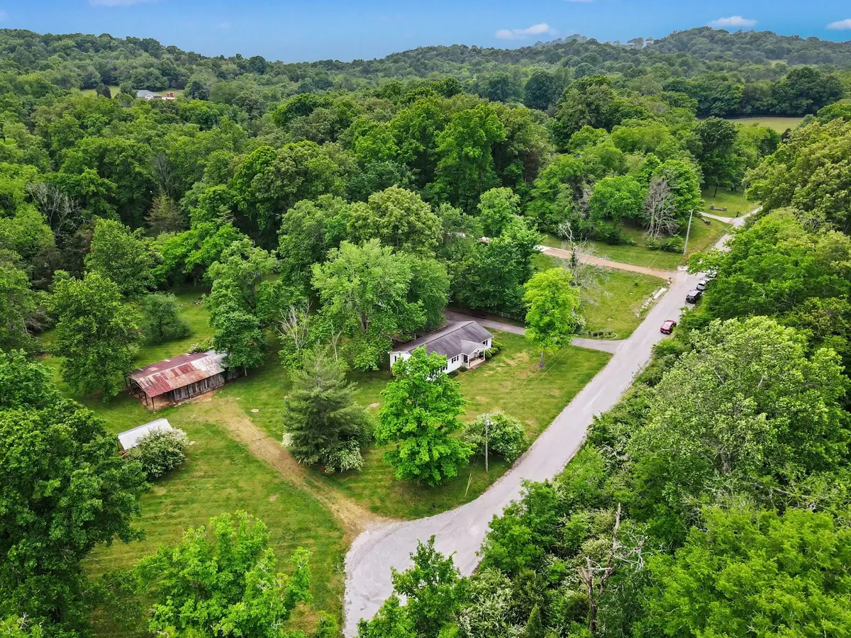 2020 Estes Ln, Columbia, TN 38401 - #1