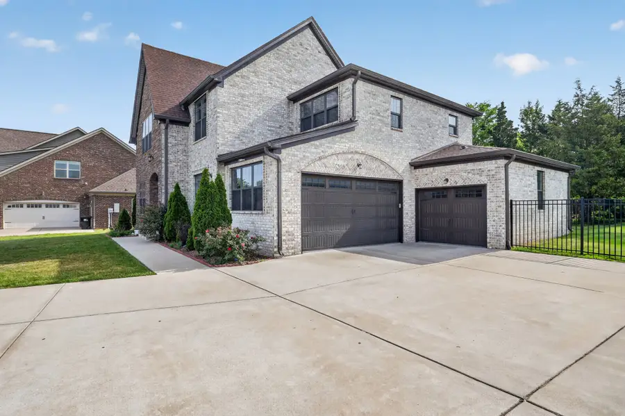 731 Orange Blossom Ct, Murfreesboro, TN 37130 - #2