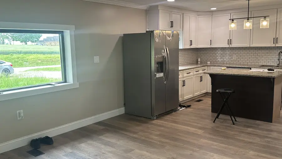 9110 Old Madisonville Rd, Hopkinsville, KY 42240 - #3