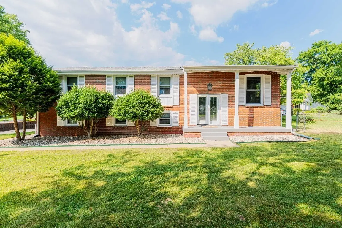 6534 Marauder Dr, Nashville, TN 37209 - #1