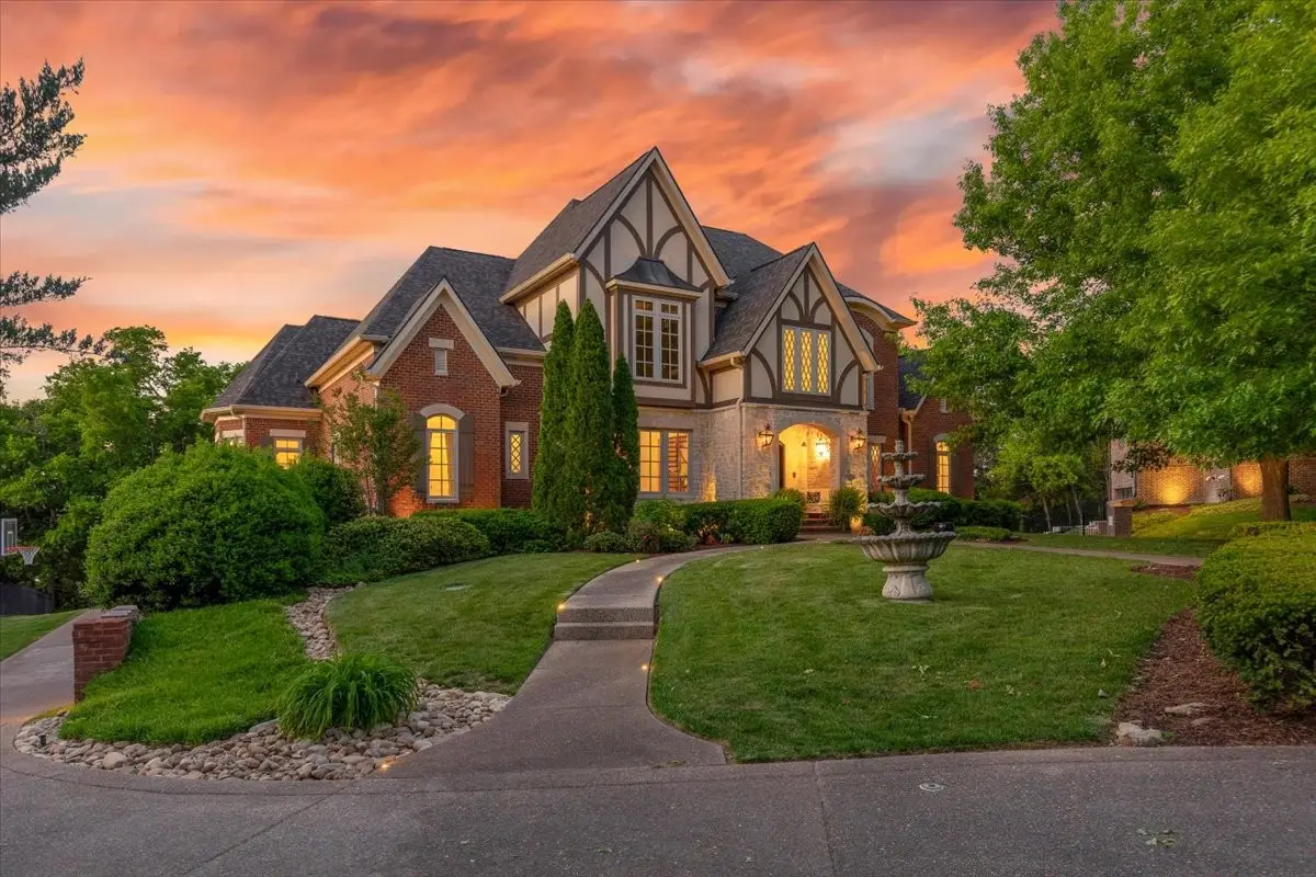 9254 Wardley Park Ln, Brentwood, TN 37027 - #1