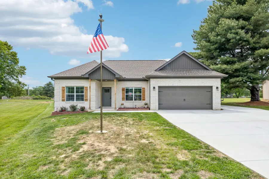 581 Pack Cir, Smithville, TN 37166 - #2