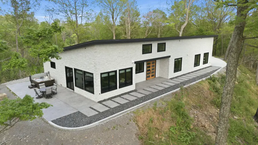 668 Seaton Drive, Smithville, TN 37166 - #2