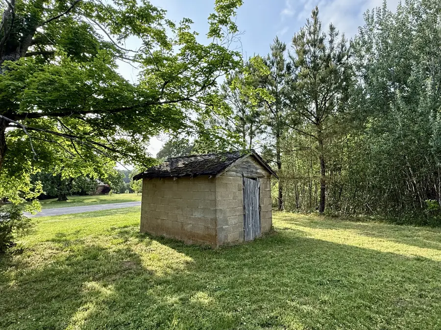 1408 Point Mason Rd, Big Sandy, TN 38221 - #3