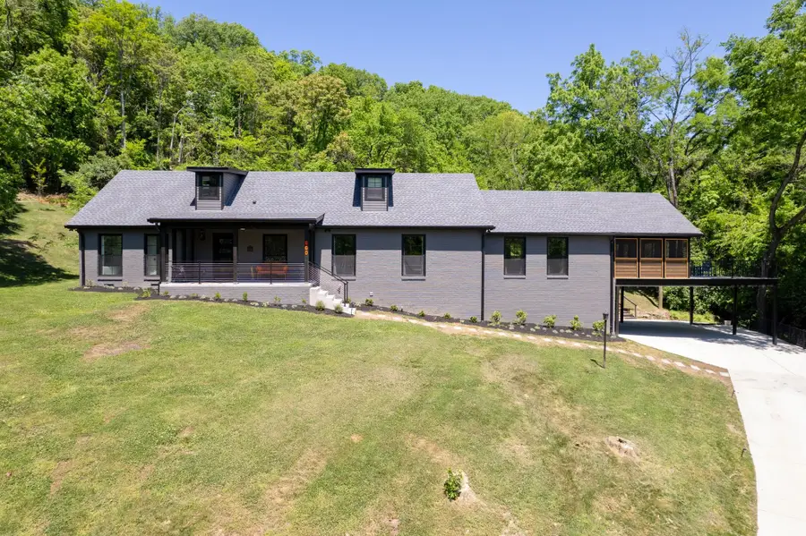 860 Lakemont Dr, Nashville, TN 37220 - #2