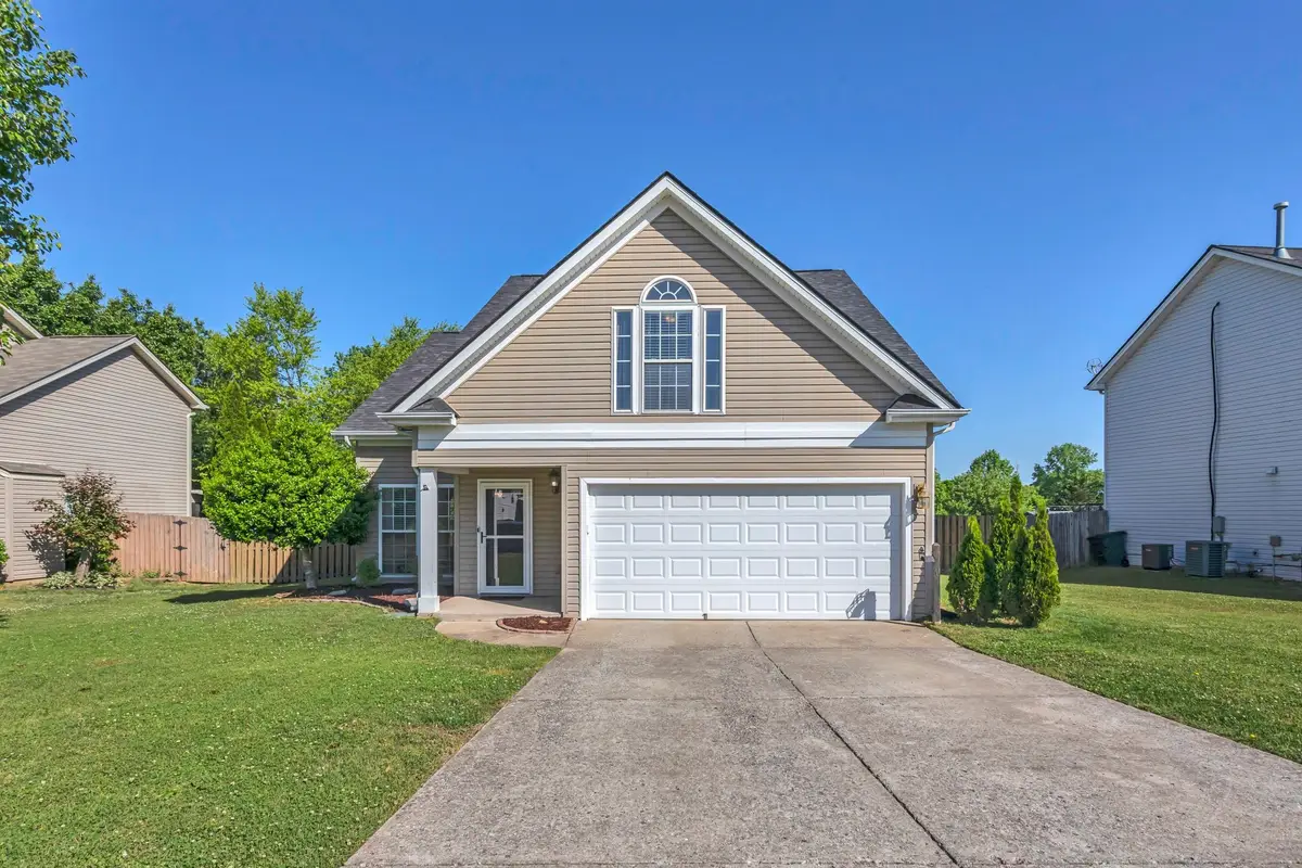 425 Creekside Ln, Spring Hill, TN 37174 - #1