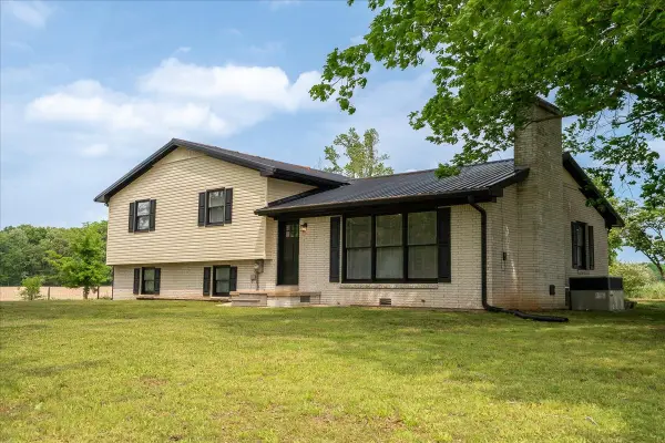 109 Old Highway 43, Summertown, TN 38483