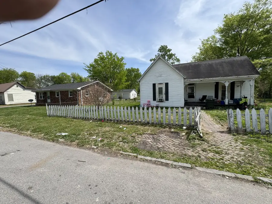 110 N Jessup Ave, Hopkinsville, KY 42240 - #2