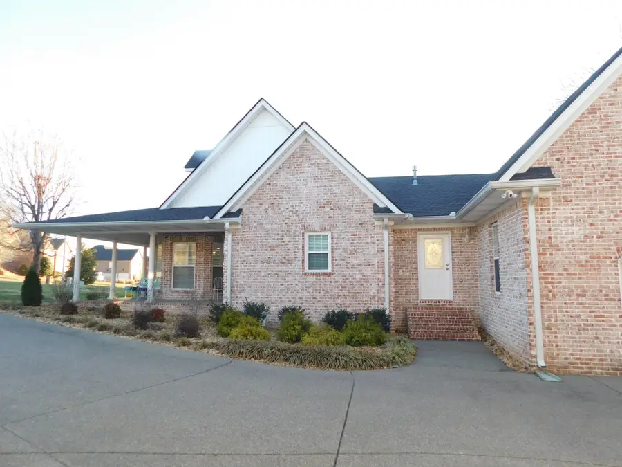 117 Collinwood Dr, Gallatin, TN 37066 - #3
