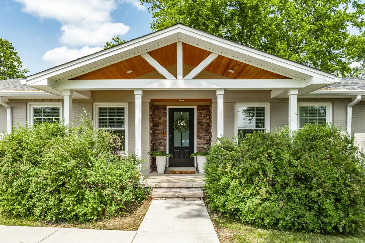 110 Brookhaven Dr, Gallatin, TN 37066 - #1