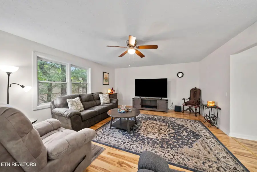 116 Greenwood Rd, Crossville, TN 38558 - #3
