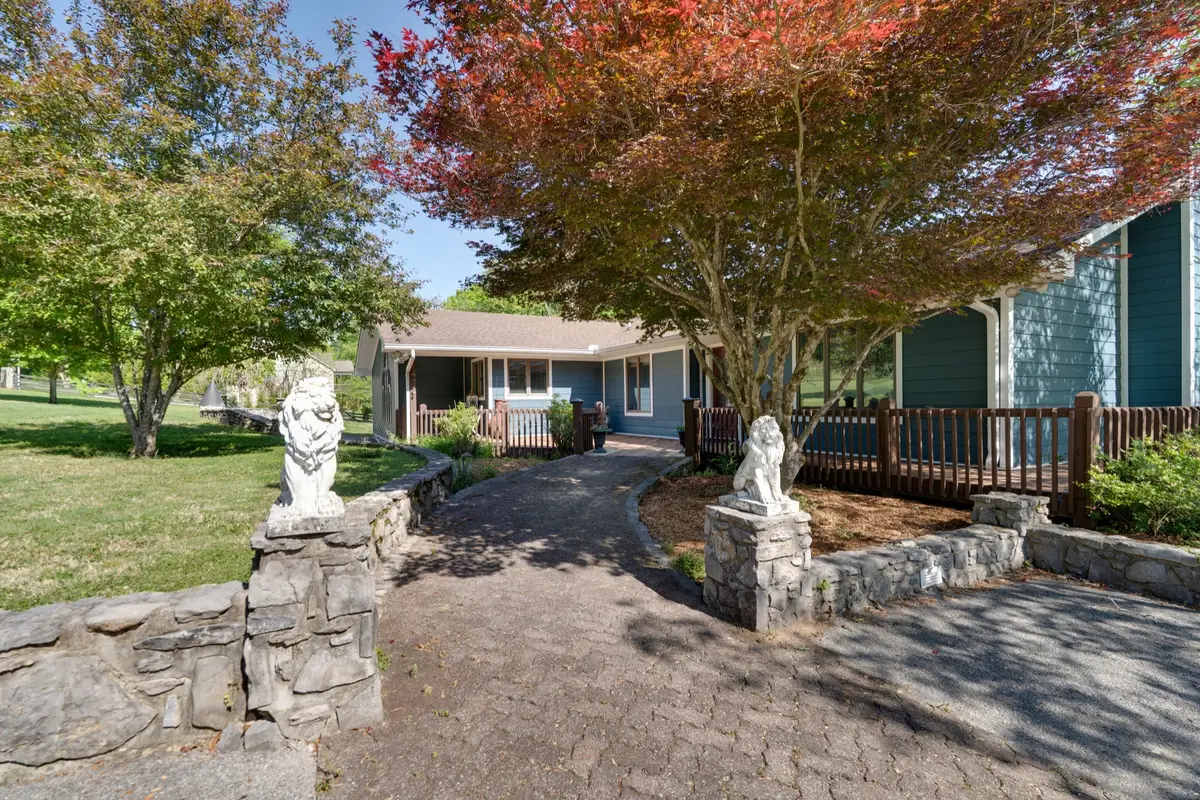 692 Tanglewood Dr, Woodbury, TN 37190 - #1