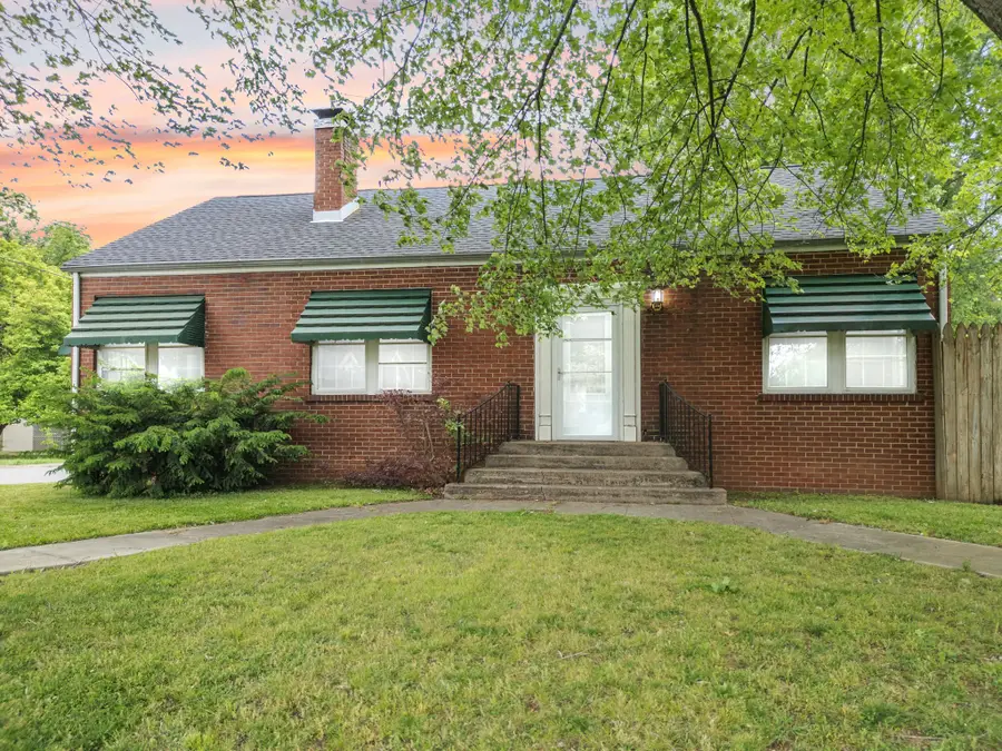 2301 S Virginia St, Hopkinsville, KY 42240 - #2