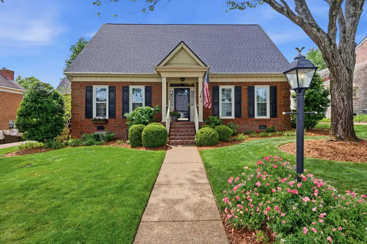 1413 Hampshire Pl, Nashville, TN 37221 - #1