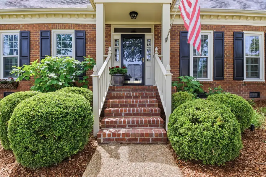 1413 Hampshire Pl, Nashville, TN 37221 - #3