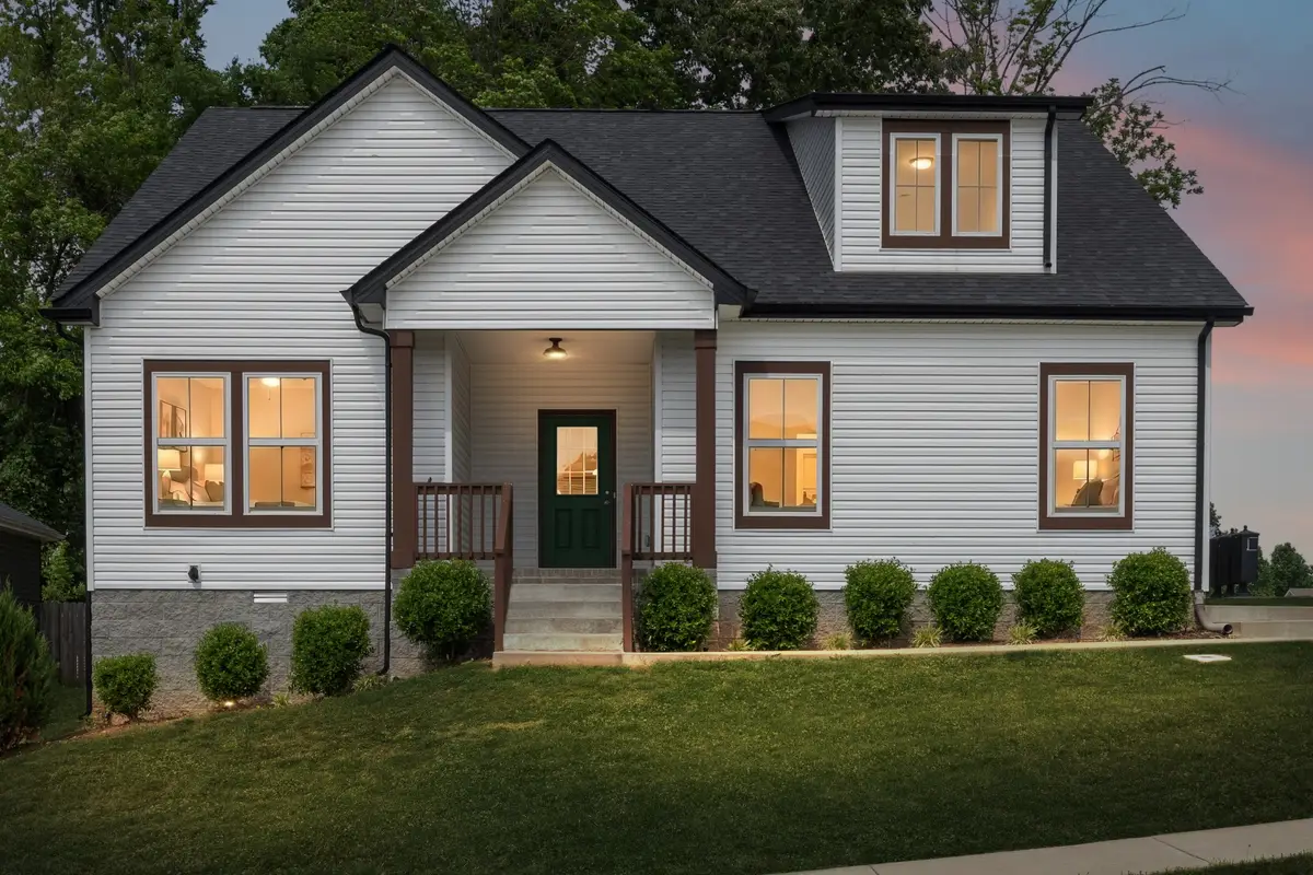 1050 Spicer Dr, Clarksville, TN 37042 - #1