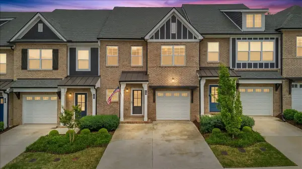 133 Dameron Pvt Dr, Hendersonville, TN 37075