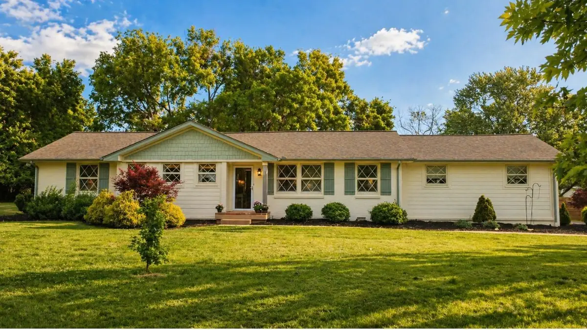 654 Oakley Dr, Nashville, TN 37220 - #1