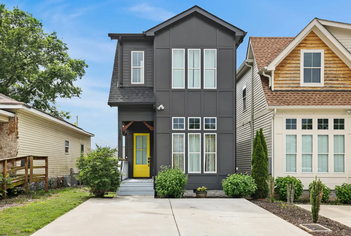 2421 14th Ave N, Nashville, TN 37208 - #1