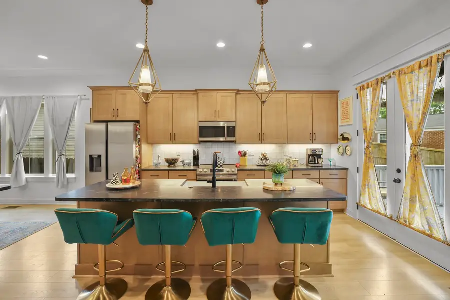 2421 14th Ave N, Nashville, TN 37208 - #3