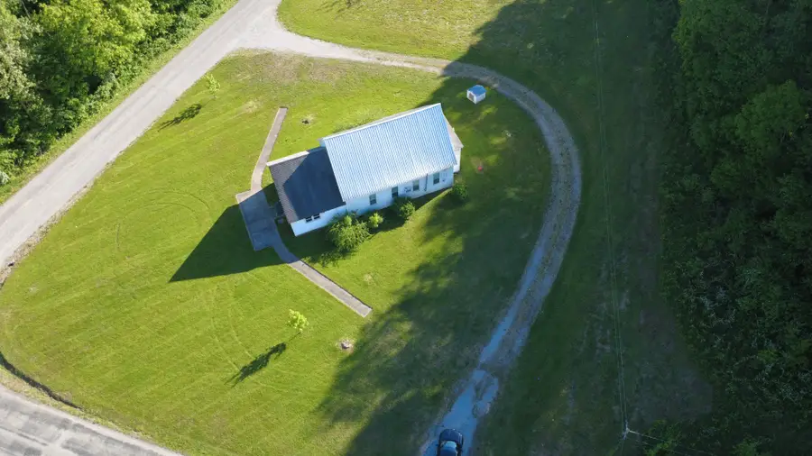 470 Pleasant Valley Rd, Ethridge, TN 38456 - #3