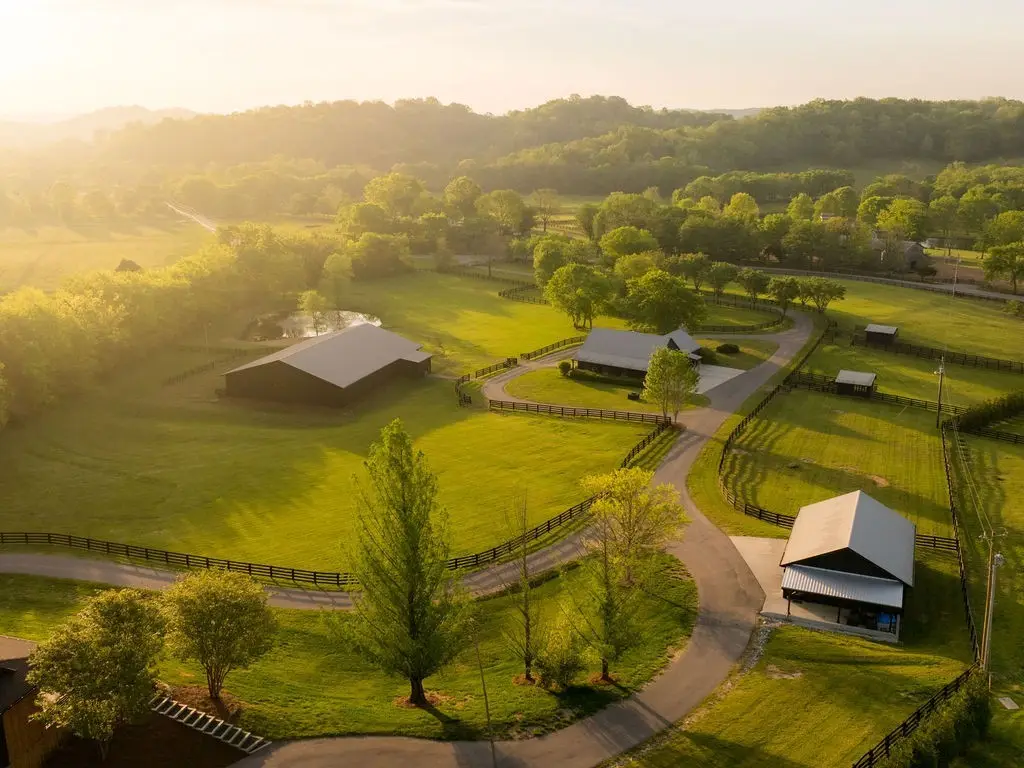 3636 Bear Creek Rd, Thompsons Station, TN 37179 - #1