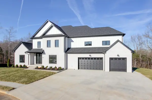 701 Sandringham Ct, Clarksville, TN 37043