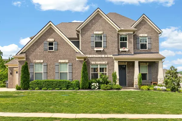 3229 Chase Point Dr, Franklin, TN 37067