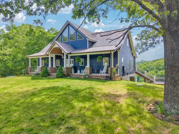 136 Rocky River Shores Dr, Rock Island, TN 38581
