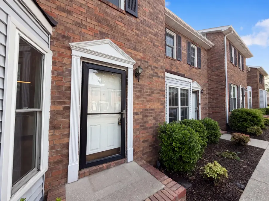 460 Claircrest Dr, Antioch, TN 37013 - #2
