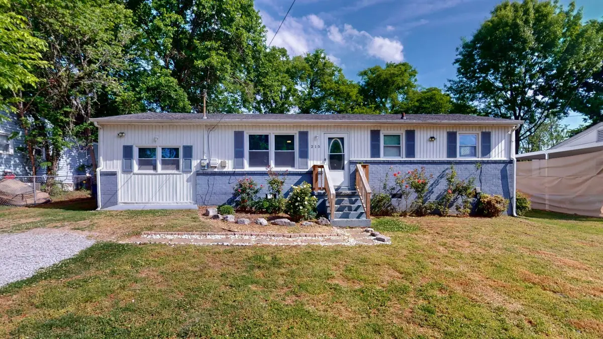 215 Chestnut Dr, Shelbyville, TN 37160 - #1