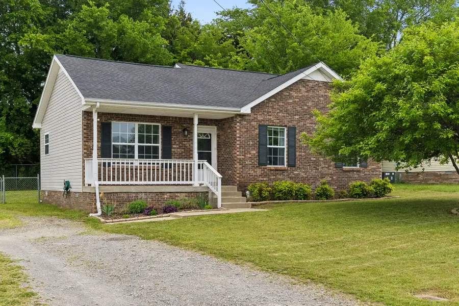 270 Moncrest Dr, Clarksville, TN 37042 - #2